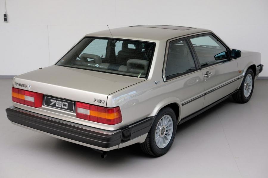  Volvo 780 Coupe 1985 года  (фото 38 из 62)
